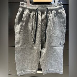Under Armour Men's Gray Shorts Small